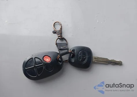 2007 Toyota Sienna Xle z USA, uszkodzony, nr VIN 5TDZK22C07S017618